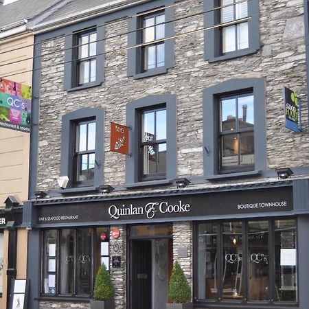 Quinlan & Cooke Boutique Townhouse And Qcs Seafood Restaurant Hotel Кахерсивен Екстериор снимка