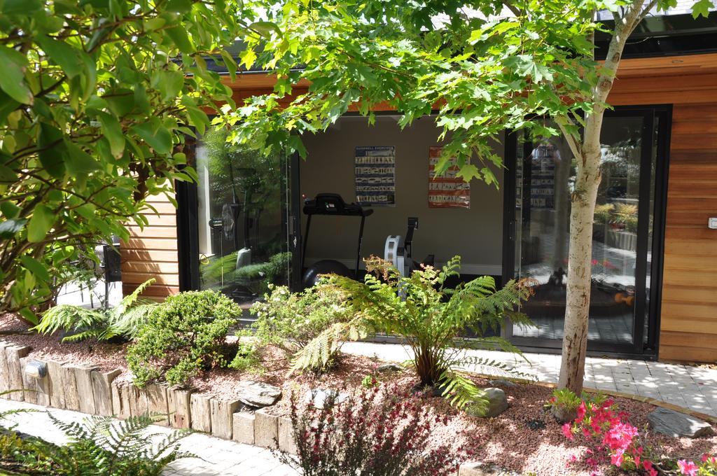 Quinlan & Cooke Boutique Townhouse And Qcs Seafood Restaurant Hotel Кахерсивен Екстериор снимка