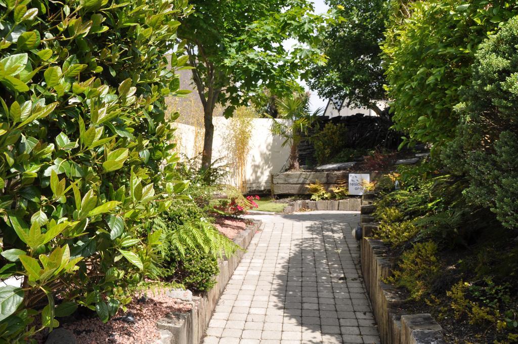 Quinlan & Cooke Boutique Townhouse And Qcs Seafood Restaurant Hotel Кахерсивен Екстериор снимка